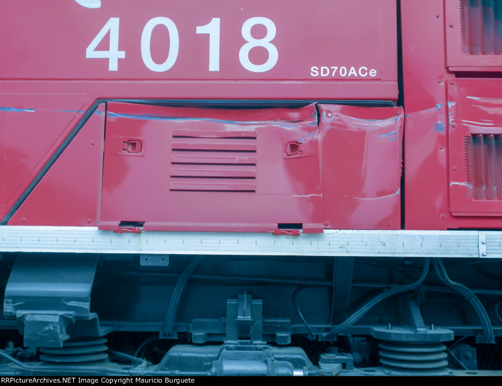 FXE SD70ACe Locomotive wrecked